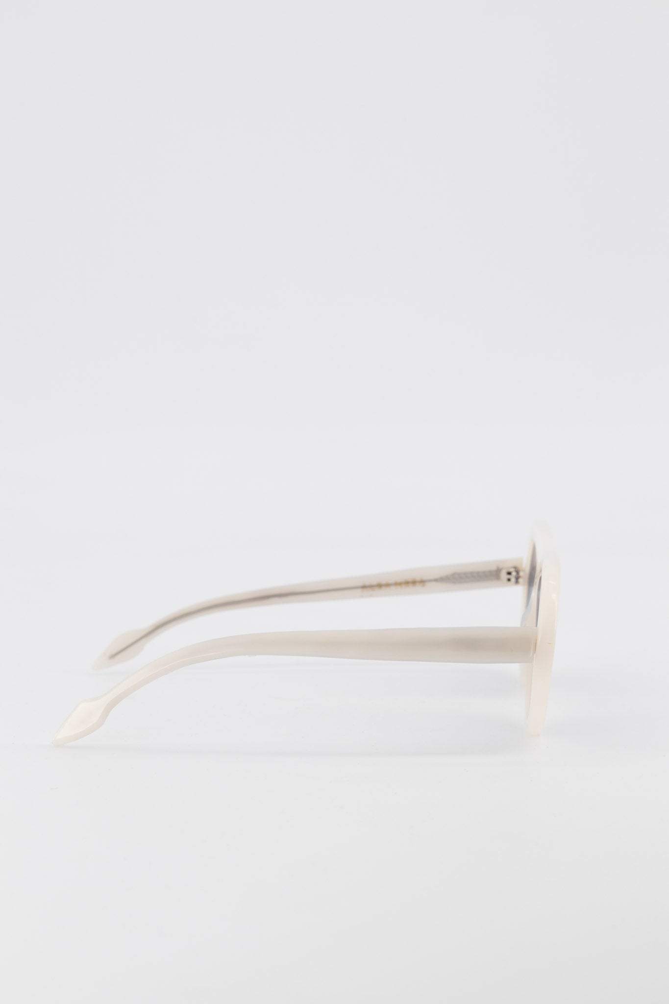 7.53 AM - BABY BLUE - Alba Nera - Lunettes de soleil - quiet luxury