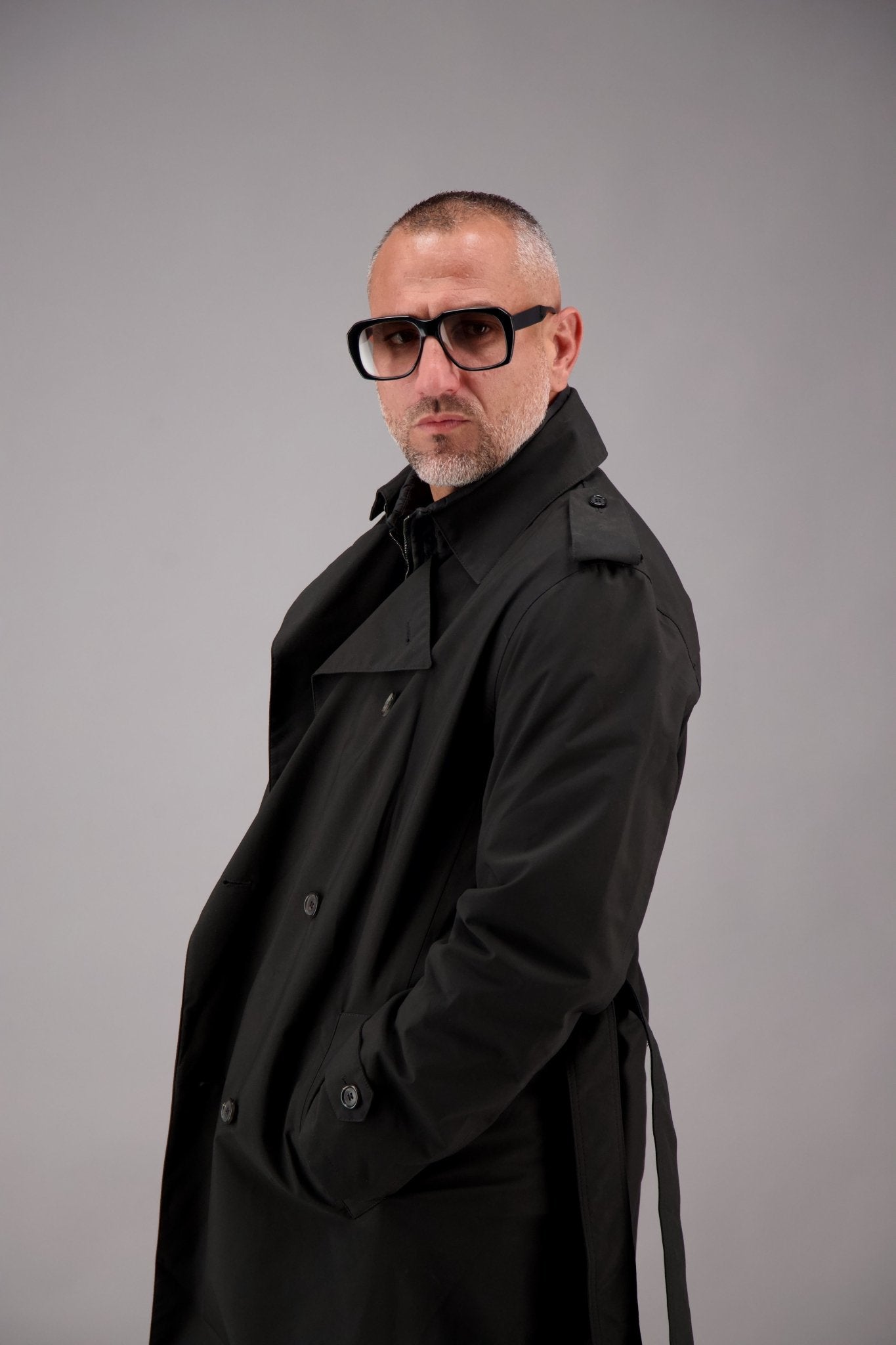 7.77 AM – FULL BLACK - Alba Nera - Lunettes de soleil - quiet luxury