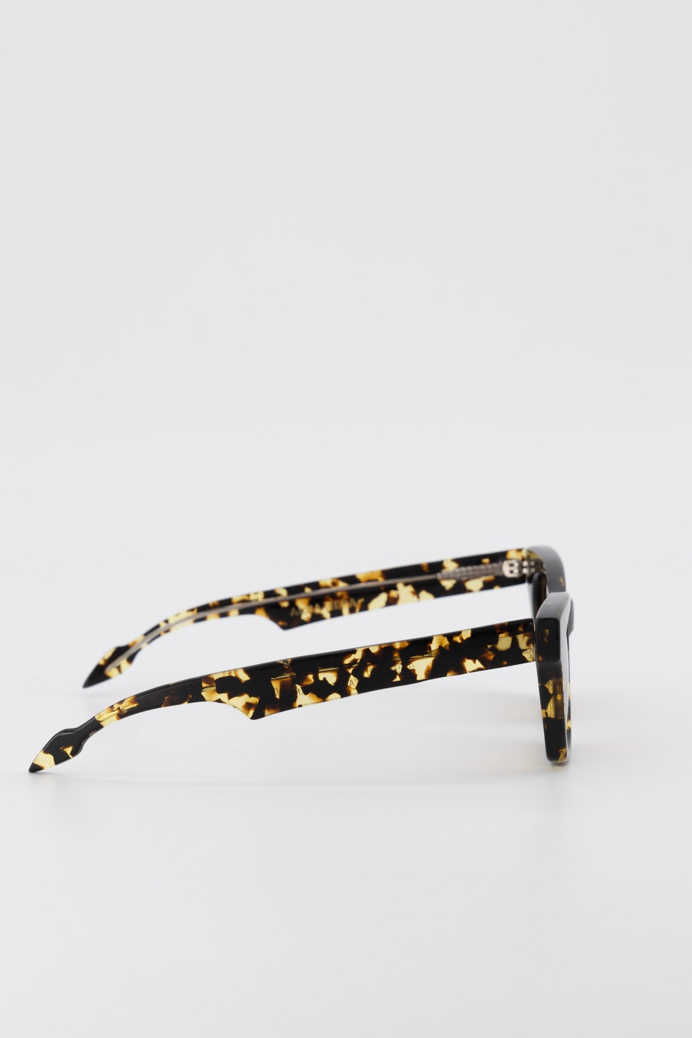 7.44 AM – BROWN LEOPARD - Alba Nera - Lunettes de soleil - quiet luxury